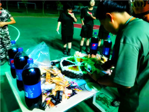 父母越是強(qiáng)迫孩子努力學(xué)習(xí),孩子就越叛逆